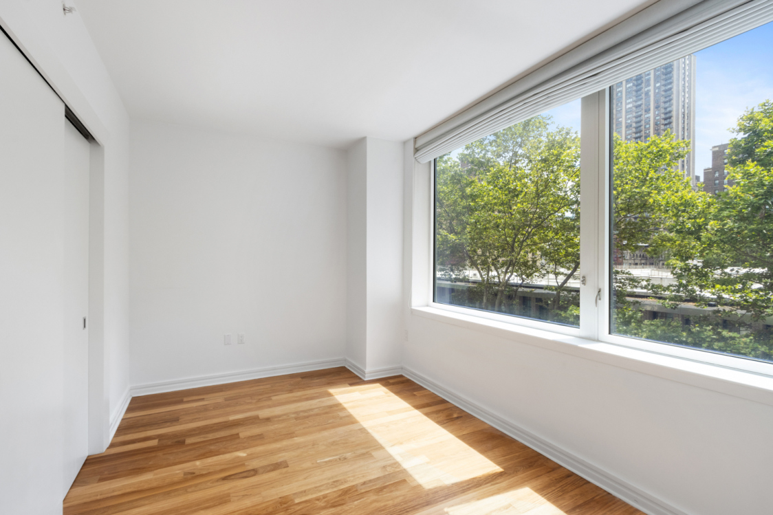 200 West End Avenue, Unit 6K Manhattan, NY 10023 - Photo 2 of 9