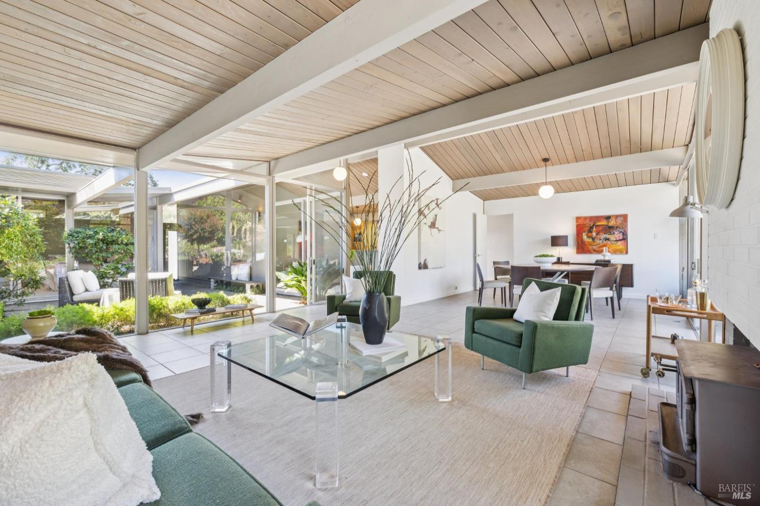 1162 Idylberry Road San Rafael, CA 94903 - Photo 15 of 51 Gallery Image 15