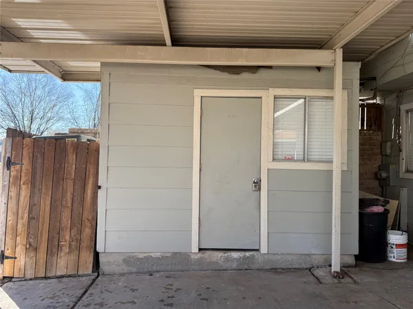 $1,550 | 6573 South Briar Bayou Drive, Houston, TX 77072