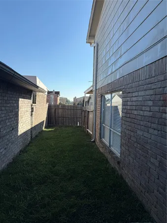 $1,550 | 6573 South Briar Bayou Drive, Houston, TX 77072