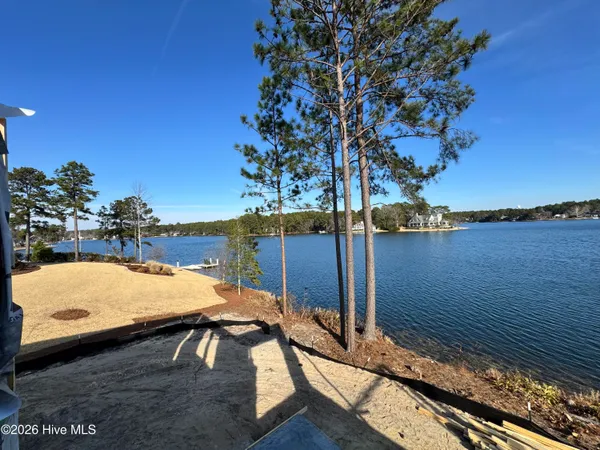 $2,400,000 | 9 Lakeside Court, Pinehurst, NC 28374