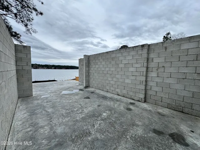 $2,400,000 | 9 Lakeside Court, Pinehurst, NC 28374