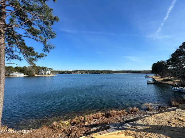 $2,400,000 | 9 Lakeside Court, Pinehurst, NC 28374