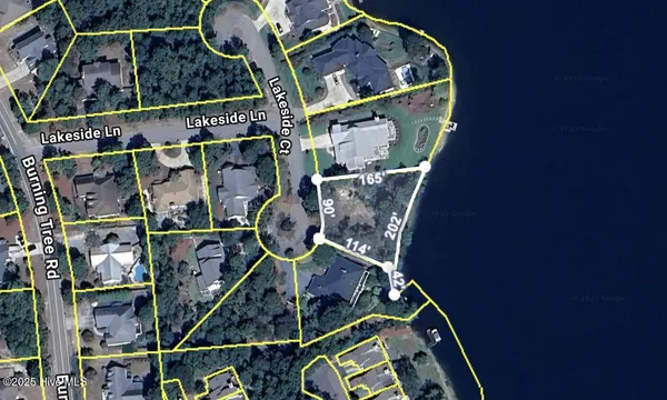 $2,400,000 | 9 Lakeside Court, Pinehurst, NC 28374