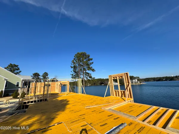 $2,400,000 | 9 Lakeside Court, Pinehurst, NC 28374