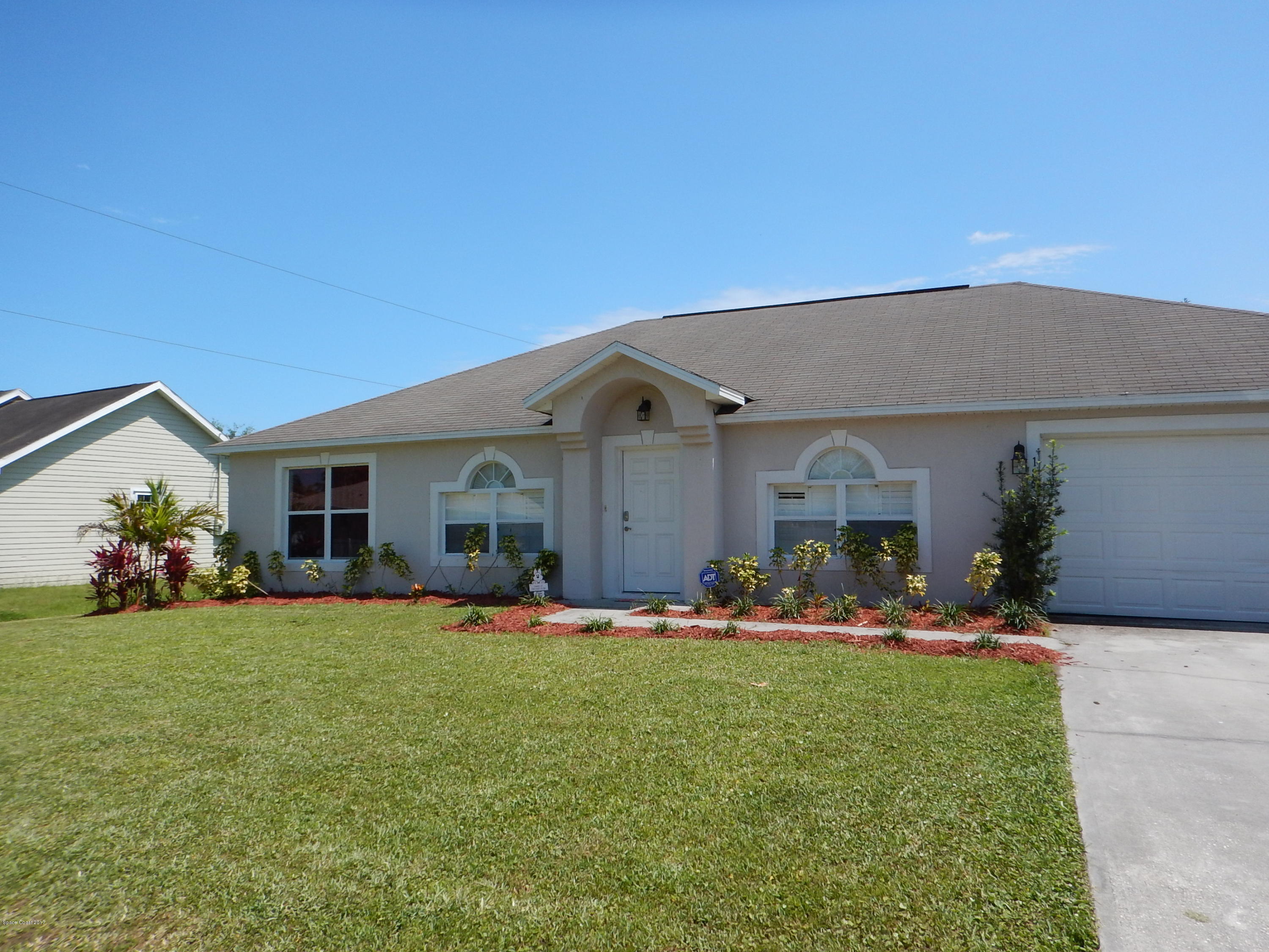 185 Benchor Road Northwest Palm Bay, FL 32907 - Photo 1 of 25 185 Benchor Rd
