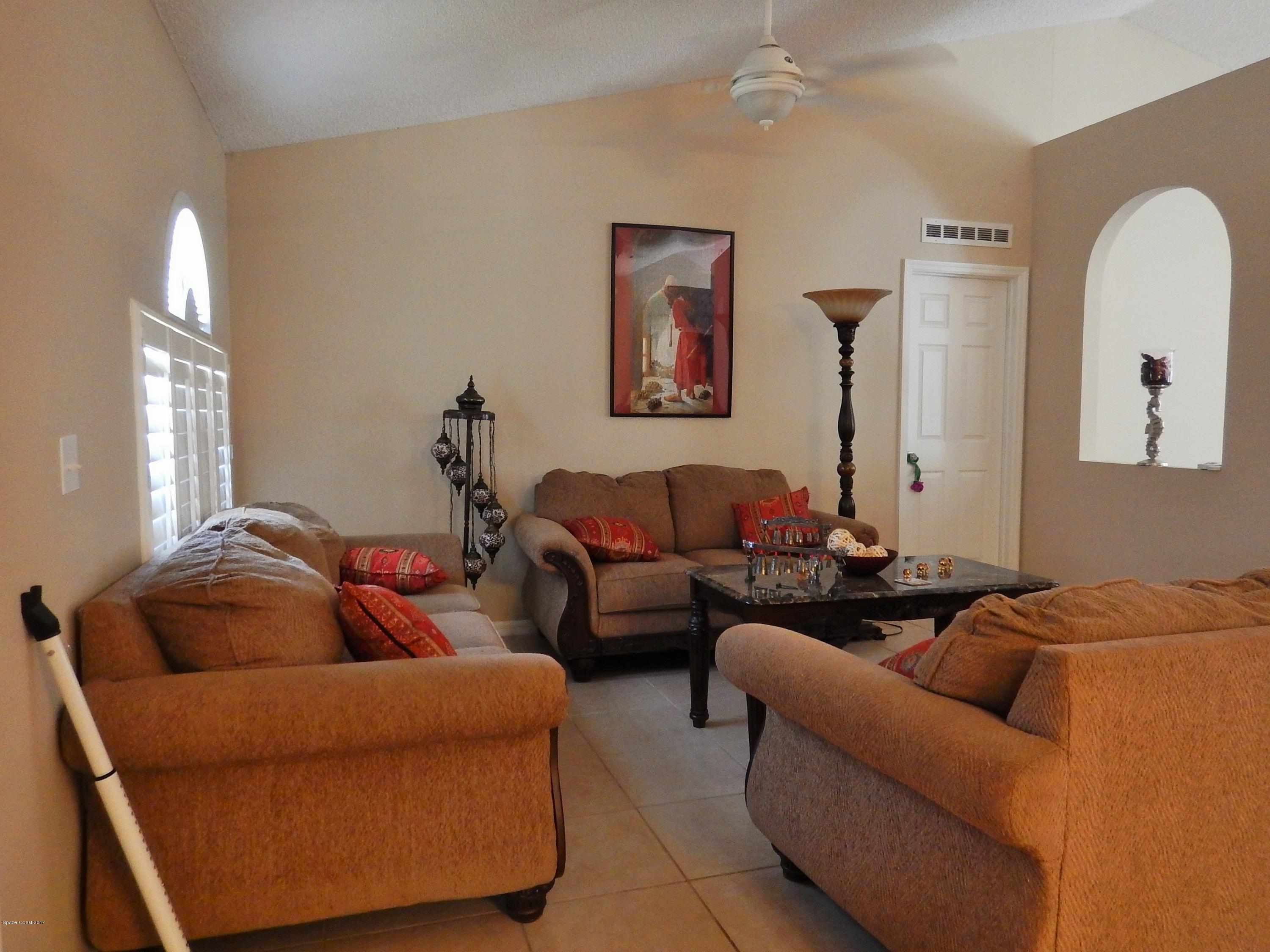 185 Benchor Road Northwest Palm Bay, FL 32907 - Photo 13 of 25 DSCN1179