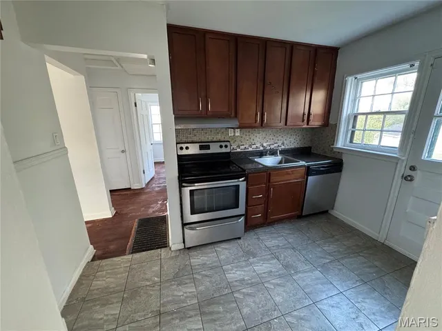 $129,900 | 10549 St Philip Lane, St. Ann, MO 63074