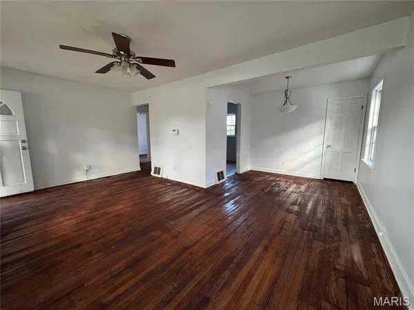 $129,900 | 10549 St Philip Lane, St. Ann, MO 63074