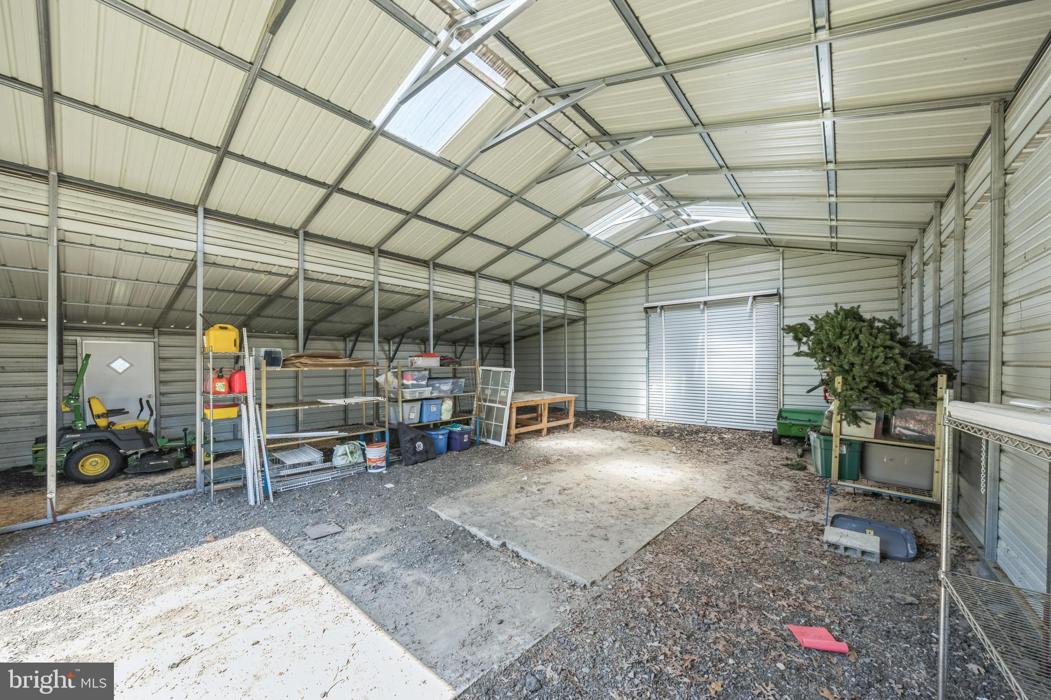 566 Little Mill Road Monroeville, NJ 08343 - Photo 41 of 51 Pole Barn interior