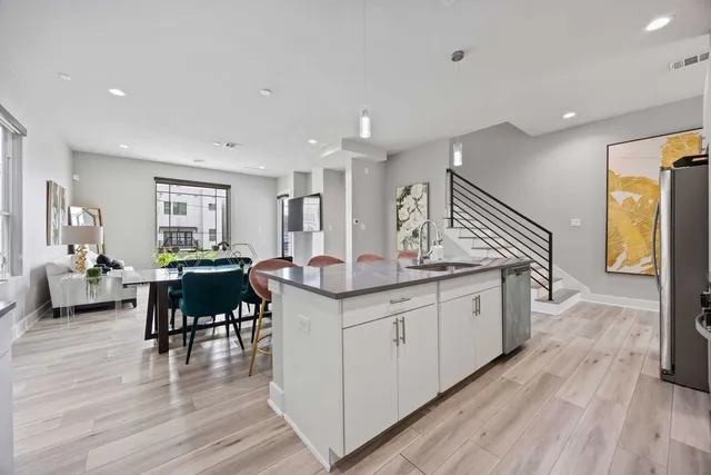 $3,200 | 705 Gregg Street, Houston, TX 77020