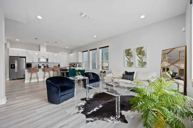 $3,200 | 705 Gregg Street, Houston, TX 77020