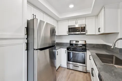 $599,900 | 2077 Lakeridge Circle, Unit 104, Chula Vista, CA 91913