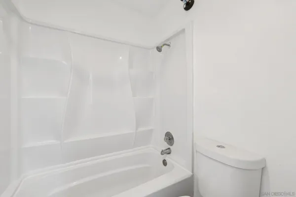 $599,900 | 2077 Lakeridge Circle, Unit 104, Chula Vista, CA 91913