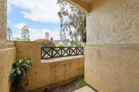 $599,900 | 2077 Lakeridge Circle, Unit 104, Chula Vista, CA 91913