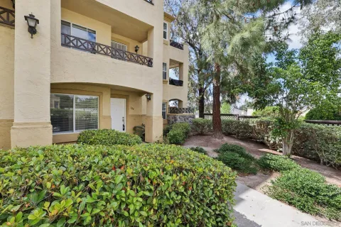 $599,900 | 2077 Lakeridge Circle, Unit 104, Chula Vista, CA 91913