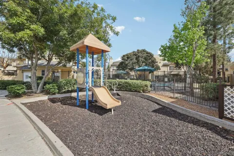 $599,900 | 2077 Lakeridge Circle, Unit 104, Chula Vista, CA 91913