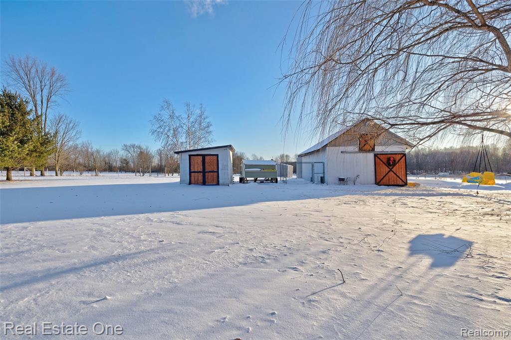 11392 East Carpenter Road Davison, MI 48423 - Photo 36 of 56 Gallery Image 36
