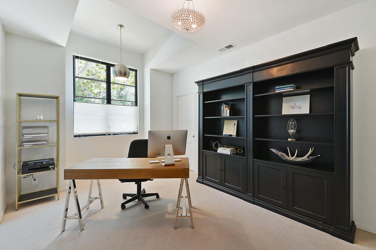 48 Gresham Lane Atherton, CA 94027 - Photo 18 of 39