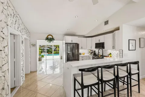 $1,020,000 | 4716 Southwest 35th Avenue, Fort Lauderdale, FL 33312