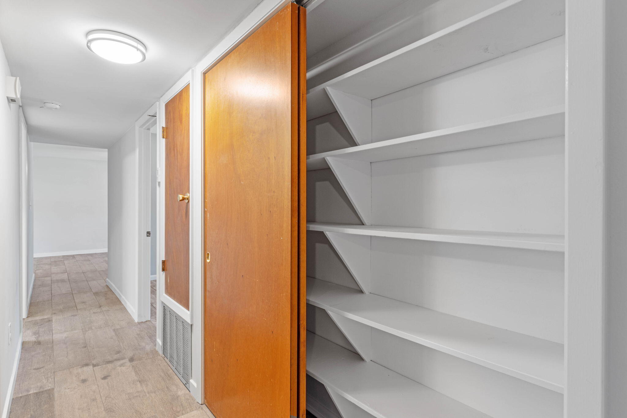 14 9th Street Shalimar, FL 32579 - Photo 21 of 29 a view of walk in closet