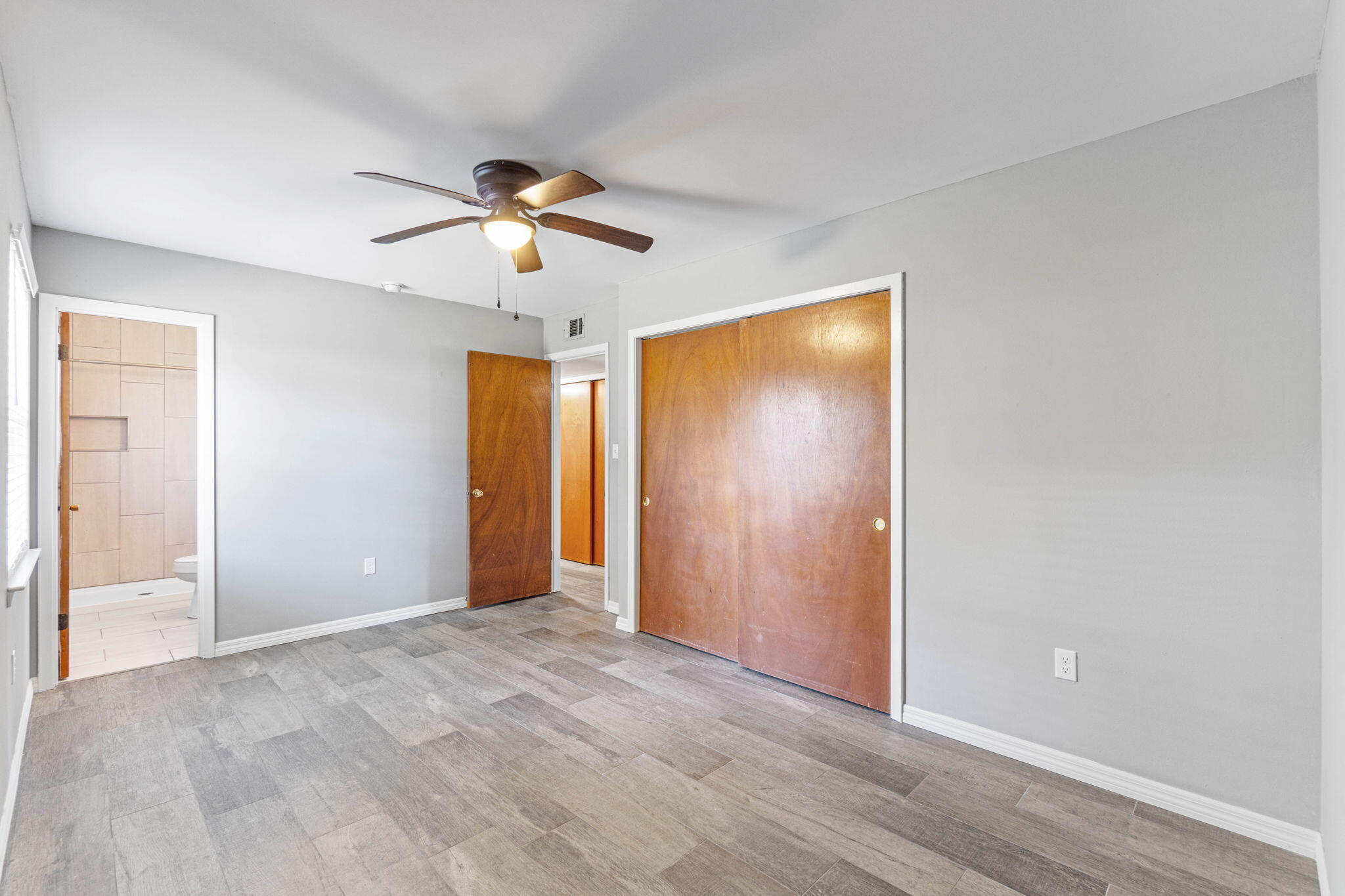 14 9th Street Shalimar, FL 32579 - Photo 24 of 29 a view of an empty room with a window
