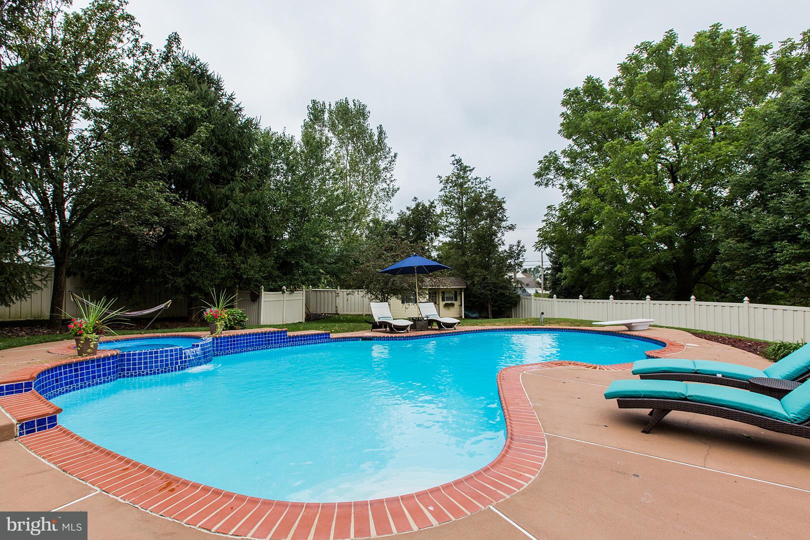 22 Round House Drive Lititz, PA 17543 - Photo 5 of 59 Gallery Image 5