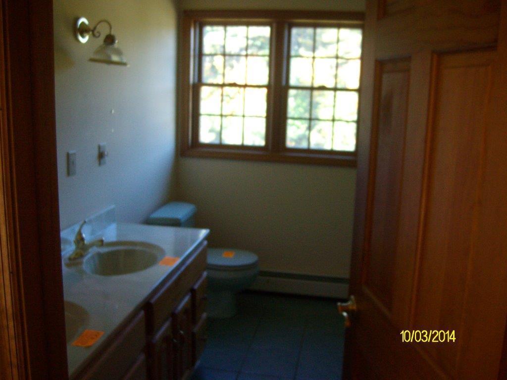 469 Limerick Road Arundel, ME 04046 - Photo 7 of 14 Photo