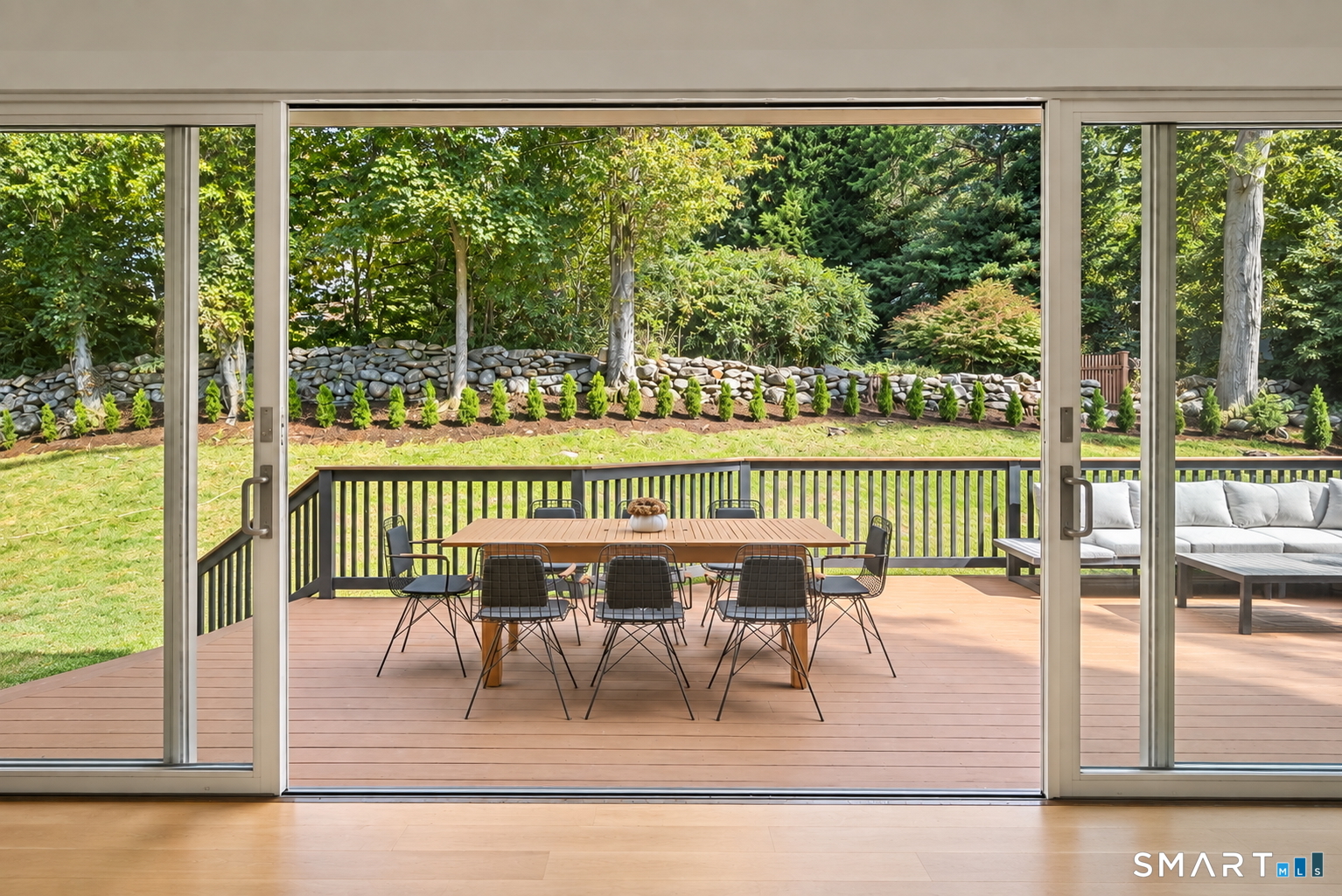 38 Amherst Road Greenwich, CT 06870 - Photo 3 of 39 Gallery Image 3
