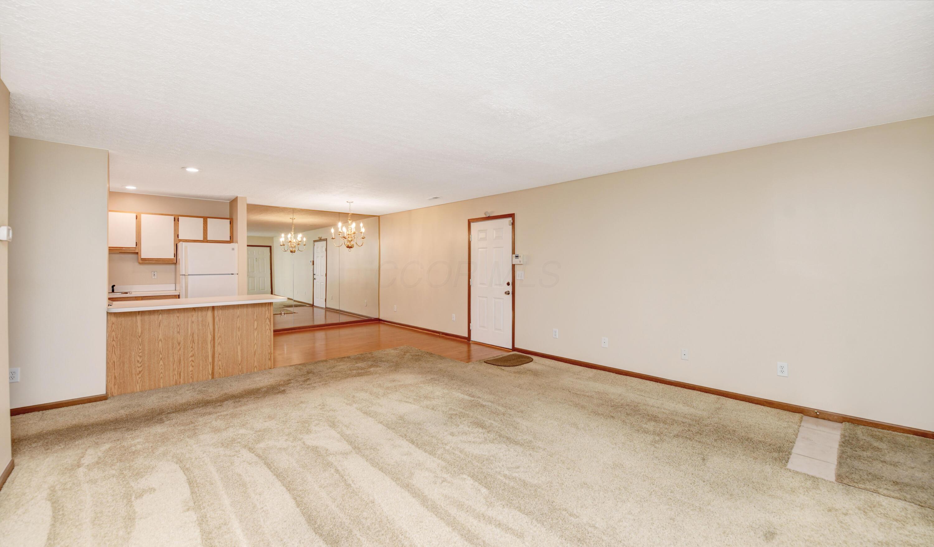 279 Goose Pond Road, Unit D Newark, OH 43055 - Photo 4 of 32 Living Space (3)
