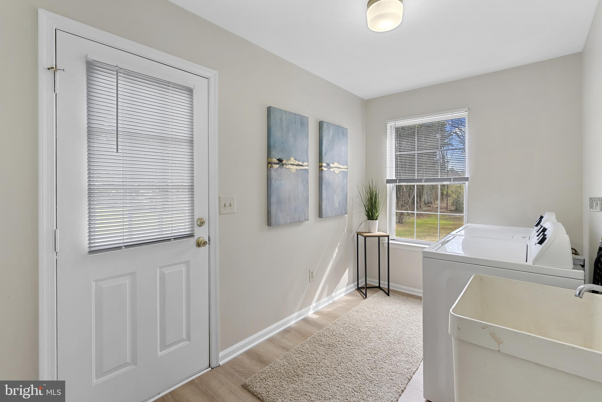 3 Moss Road Sterling, VA 20165 - Photo 32 of 77 Laundry Room on Main w/ Rear Yard + Garage Access