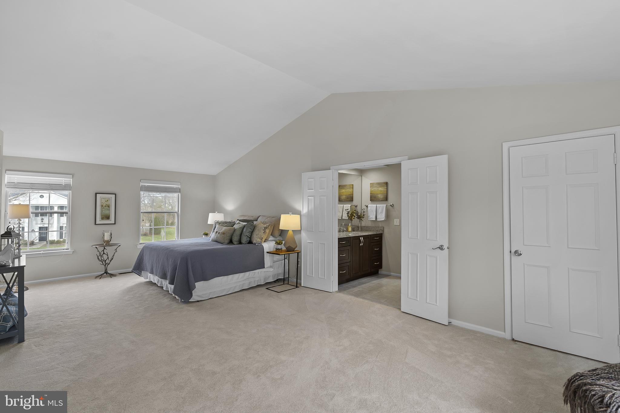 3 Moss Road Sterling, VA 20165 - Photo 37 of 77 Primary Bedroom into En Suite Bath