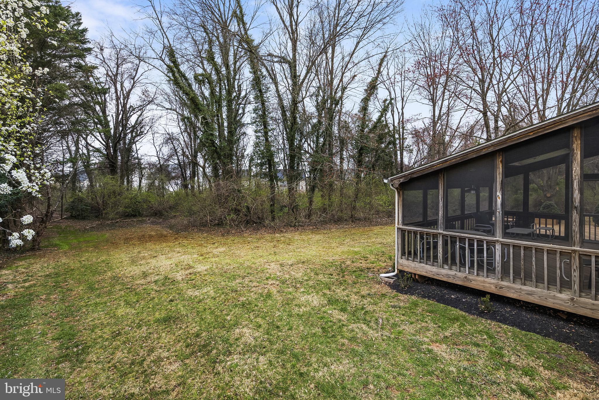 3 Moss Road Sterling, VA 20165 - Photo 68 of 77 Perfect Large Yard for Play and Entertaining