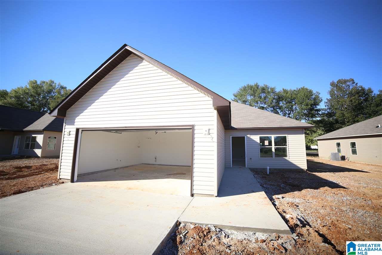 83 Carriage House Road Southwest Bessemer, AL 35022 - Photo 2 of 17