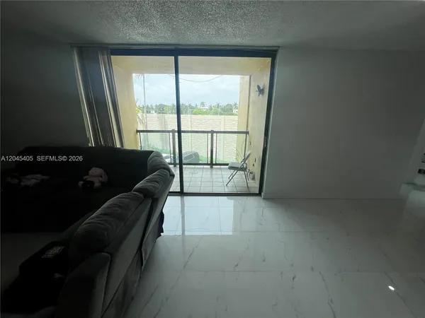 $325,000 | 11750 Southwest 18th Street, Unit 3191, Miami, FL 33175