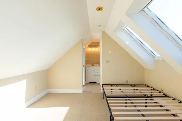 $335,000 | 10 Summer Street, Unit 7, Rockport, ME 04856