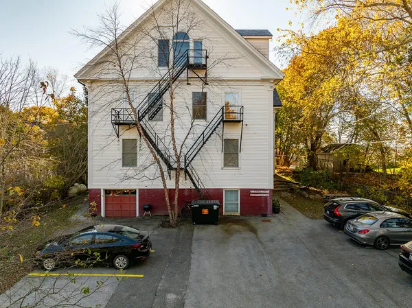 $335,000 | 10 Summer Street, Unit 7, Rockport, ME 04856