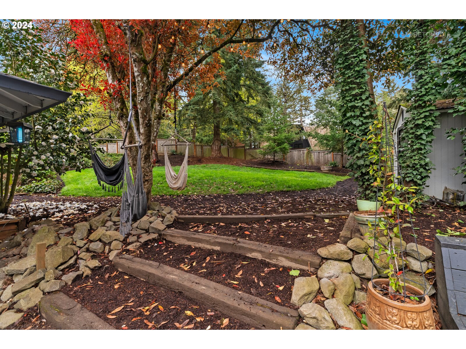 18665 Southwest Hart Road Beaverton, OR 97007 - Photo 23 of 33 Gallery Image 23