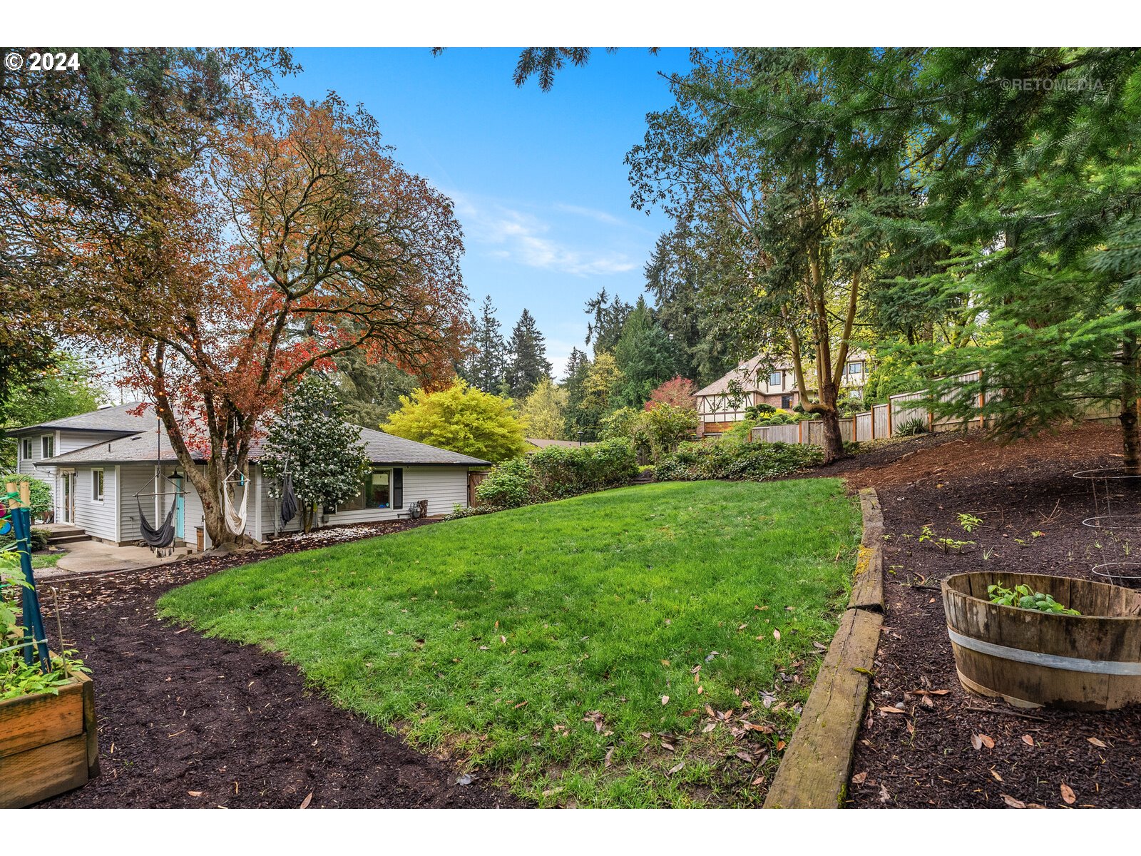 18665 Southwest Hart Road Beaverton, OR 97007 - Photo 26 of 33 Gallery Image 26