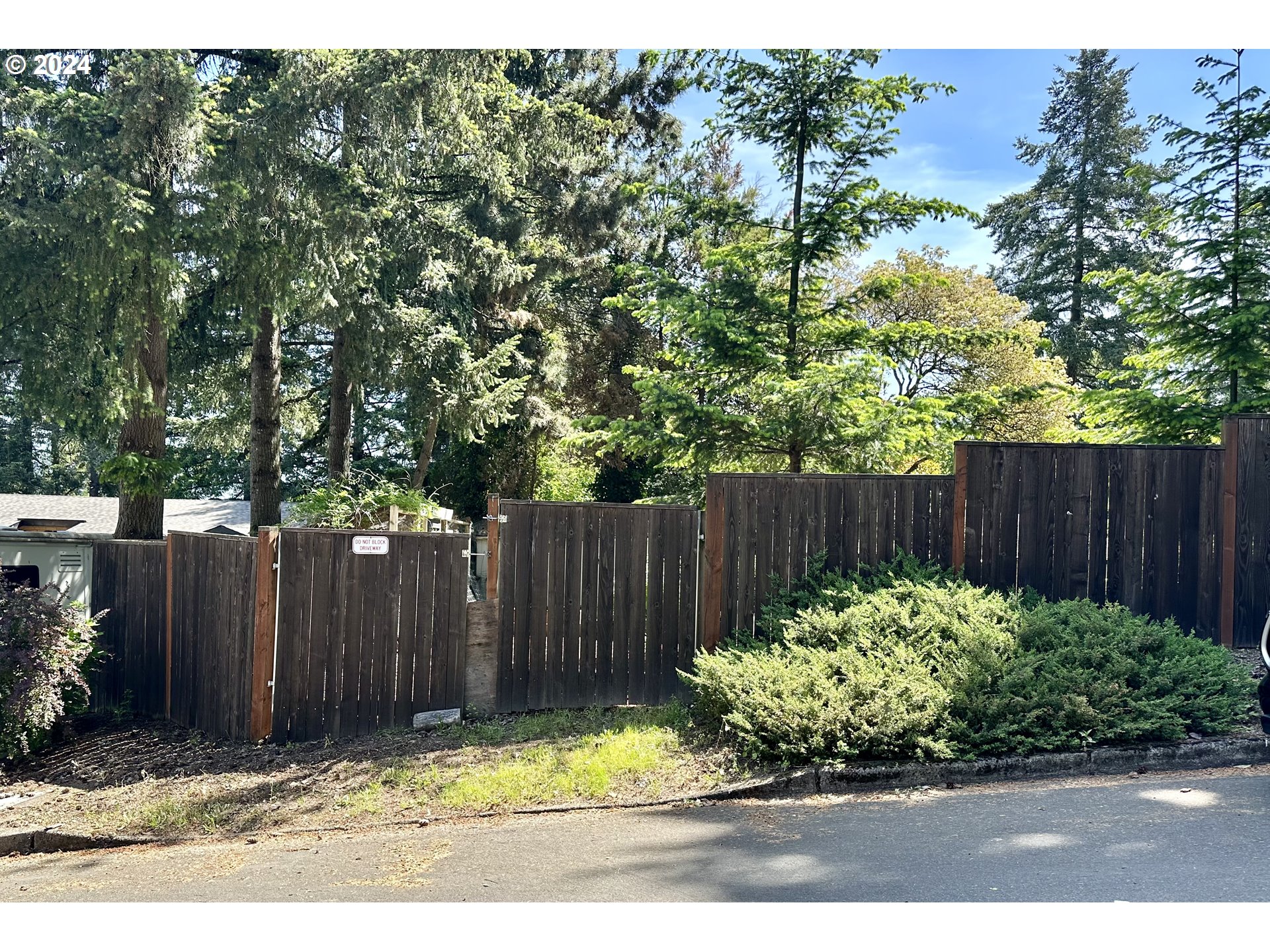 18665 Southwest Hart Road Beaverton, OR 97007 - Photo 28 of 33 Gallery Image 28