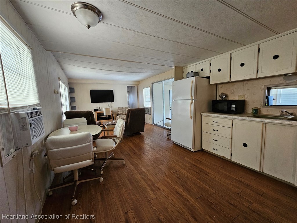 8019 Von Maxcy Road Sebring, FL 33870 - Photo 6 of 27 Gallery Image 6