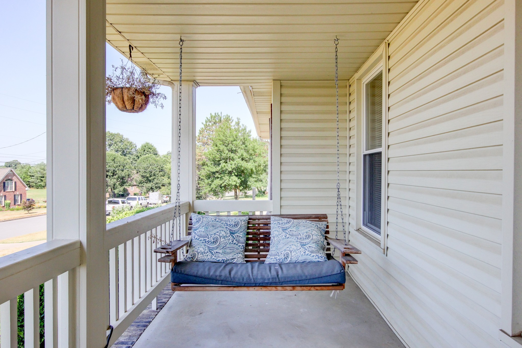 1369 West Rhett Butler Road Clarksville, TN 37042 - Photo 9 of 44 Gallery Image 9