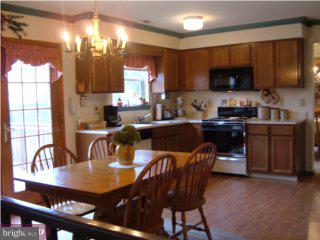 8 Trapper Road Sewell, NJ 08080 - Photo 2 of 6