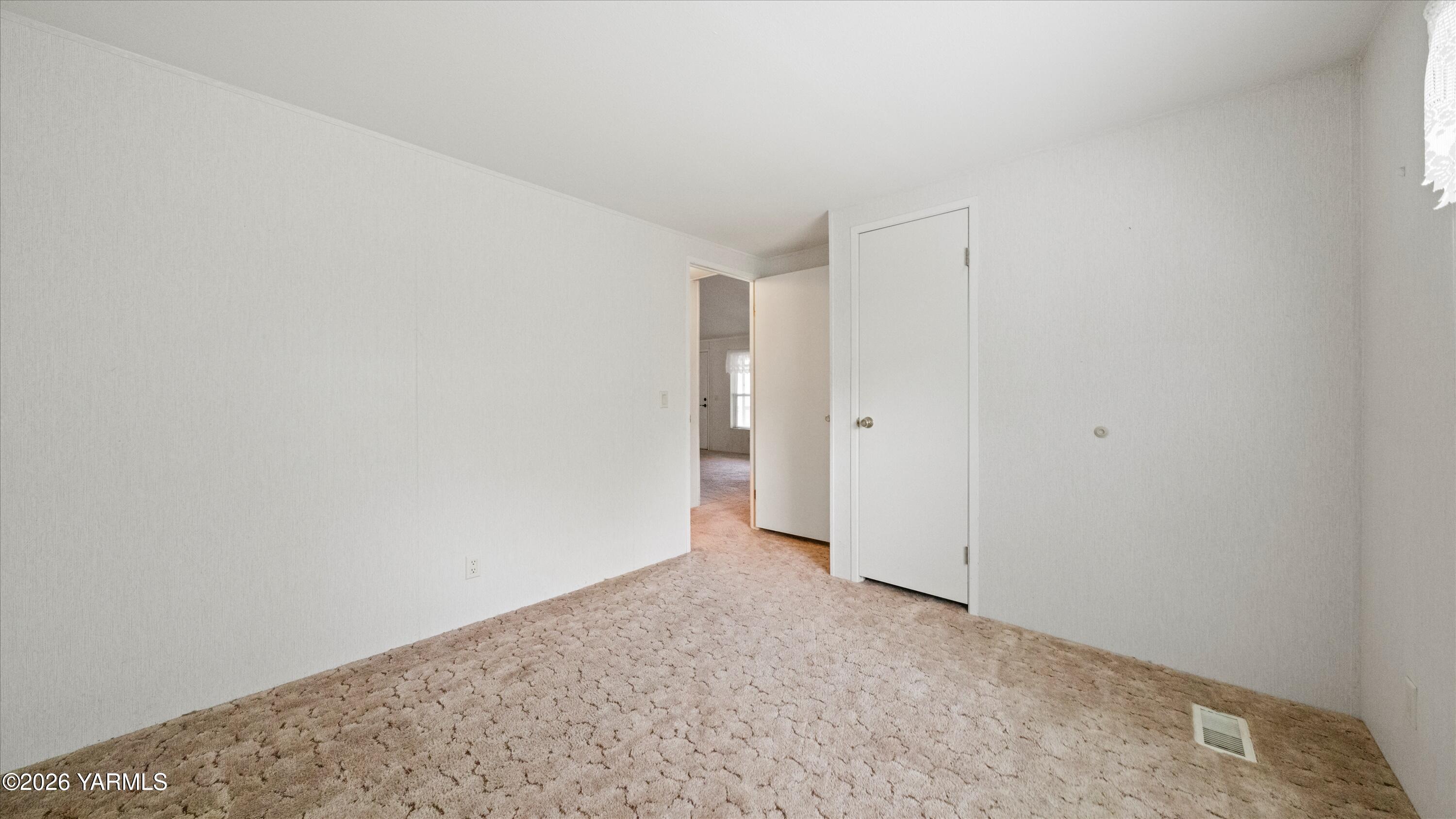 1130 North Wenas Road, Unit 3 Selah, WA 98942 - Photo 13 of 28 13-7R502585