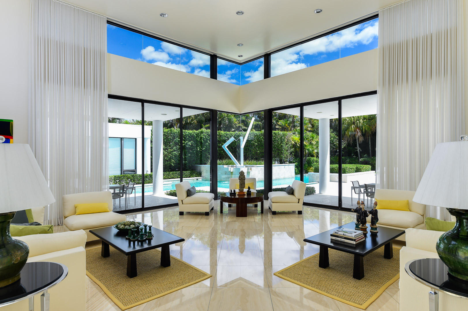 7027 Valencia Drive Boca Raton, FL 33433 - Photo 11 of 42 Living room
