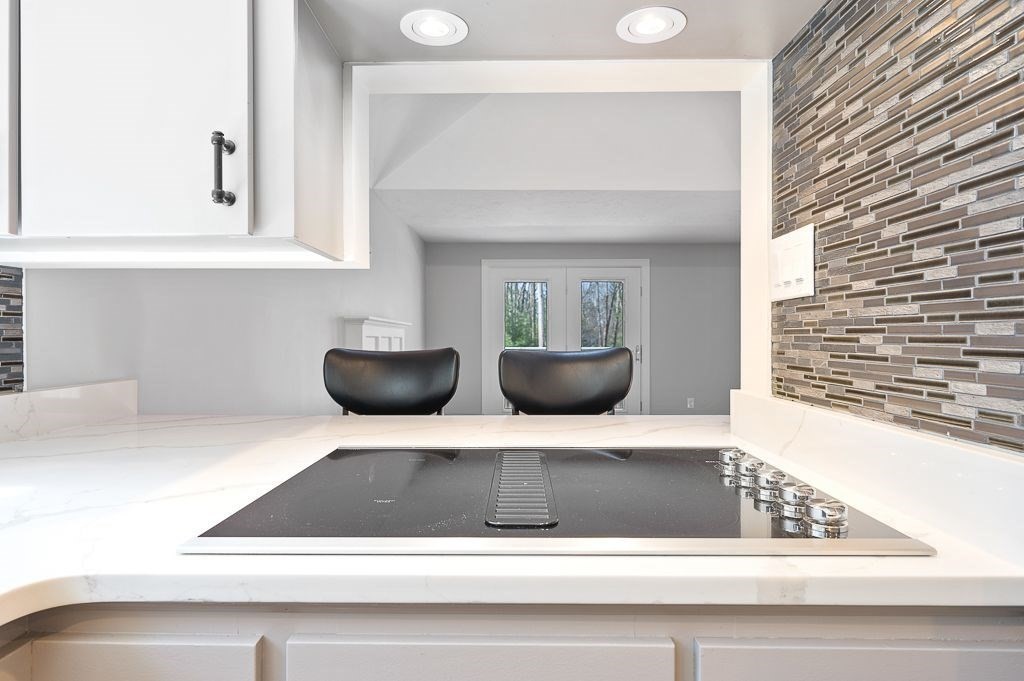 75 Stone School Road Sutton, MA 01590 - Photo 8 of 41