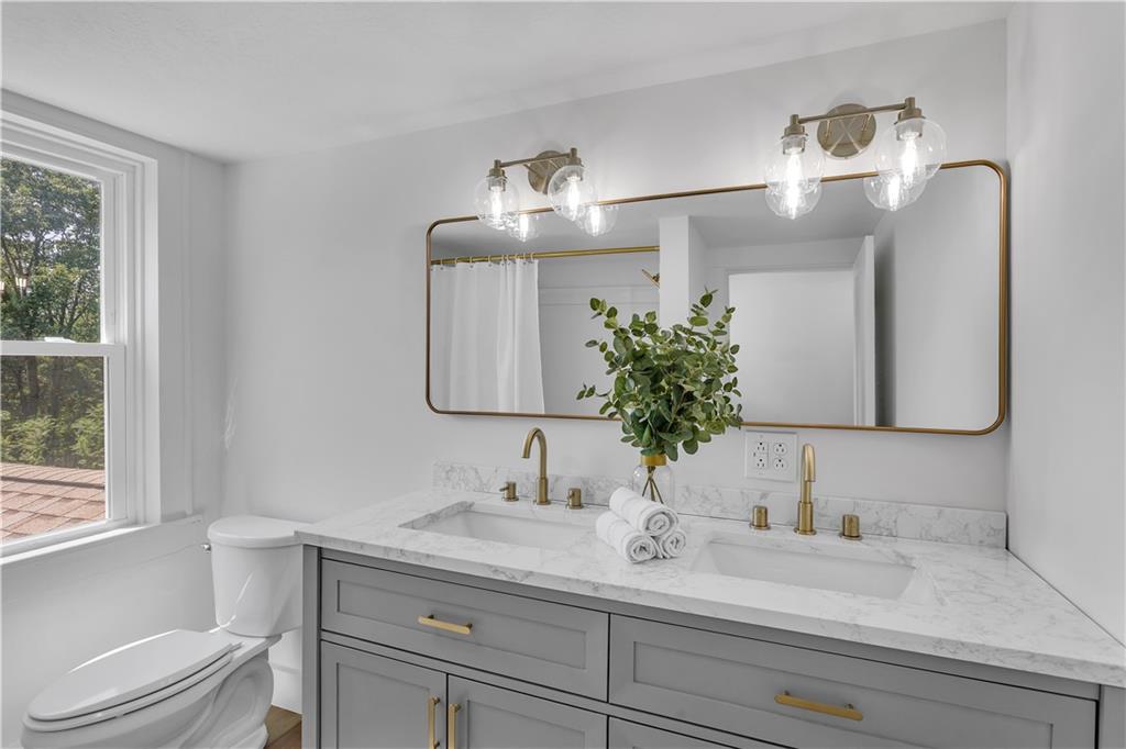 2165 Tuscarawas Road Beaver, PA 15009 - Photo 33 of 39 a bathroom with a sink and a mirror