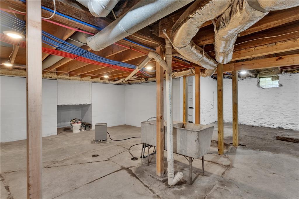 2165 Tuscarawas Road Beaver, PA 15009 - Photo 35 of 39