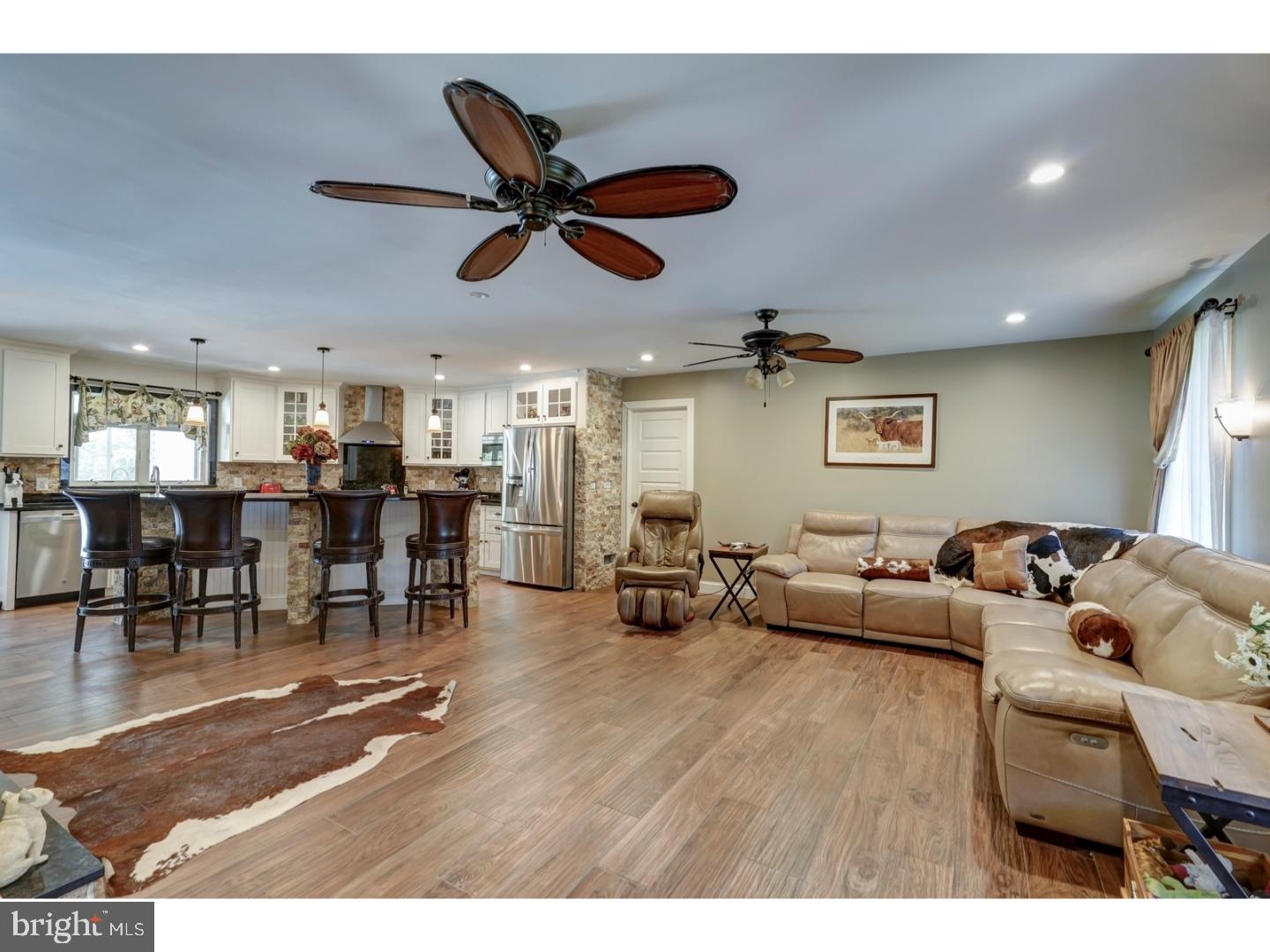 407 Jackson Road Williamstown, NJ 08094 - Photo 4 of 25 Gallery Image 4
