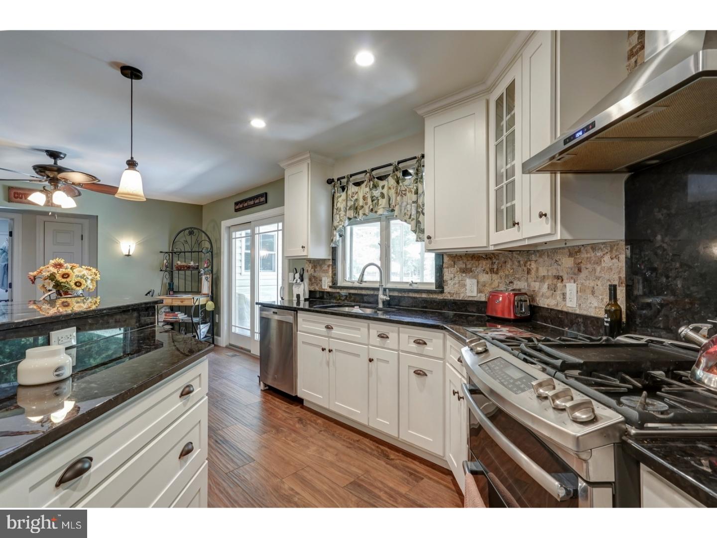 407 Jackson Road Williamstown, NJ 08094 - Photo 7 of 25 Gallery Image 7